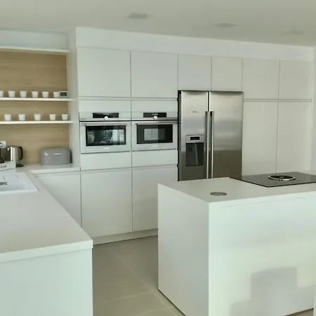 Designvilla With Breathtaking View For 14 Guests Villa